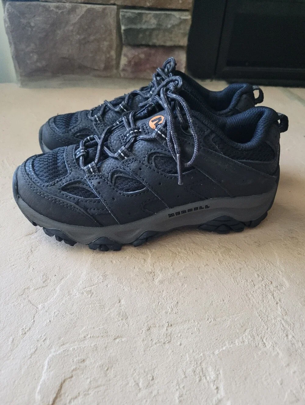 Merrell Moab 3 Low Kids - Boys Black Leather Hiking Sneakers Size 12.5M NIB